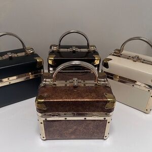 Vintage 1960s Delill Train Car Purse- Made in Italy